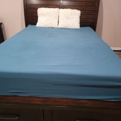 Bob's StorageQueen Bed 