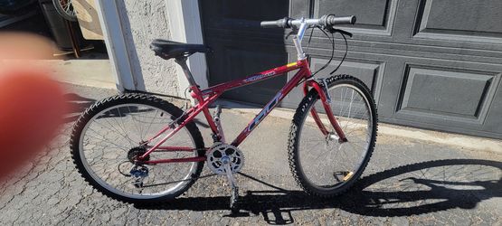 Aluminum GT Mountain Bike