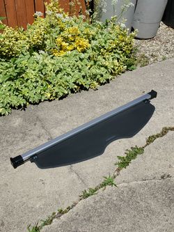 NISSAN ROGUE REAR CARGO SHADE