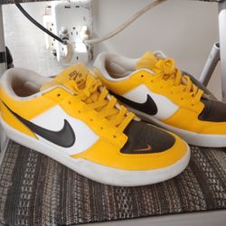Nike SB Force 58 University Gold