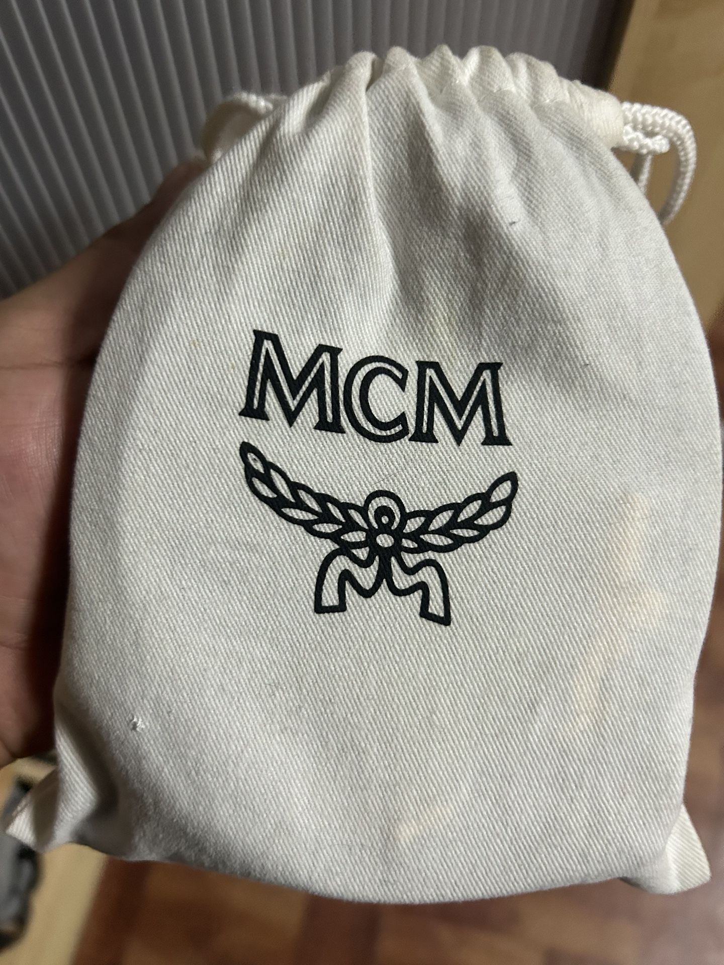 Mcm Belt ( Gold Buckle ) Retail 300$