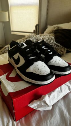 Panda Dunks Low ‘Black White’