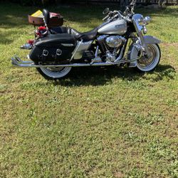 2005 Road King Classic 