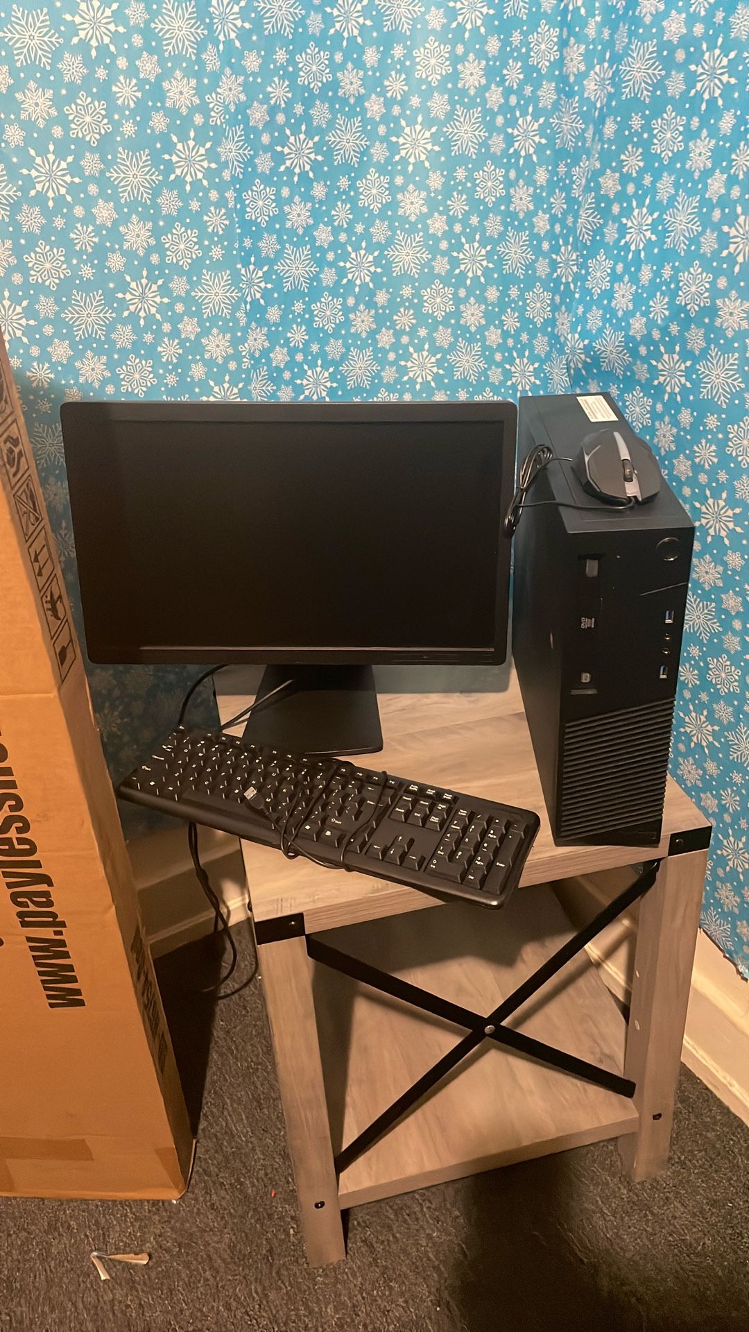 Gaming PC / regular pC And gaming Table