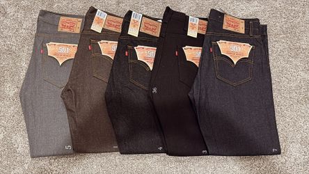 501s levi’s- MULTIPLE SIZES