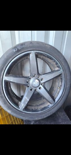 5-Spoke Dark Gray Alloy Wheel with Tire