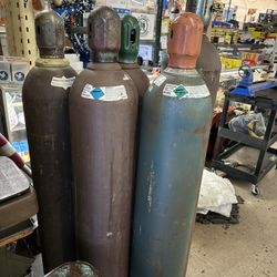Argon/carbon Dioxide Tanks