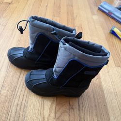 Kids Winter Snow Boots SIZE 2M
