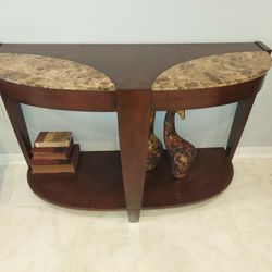 Set Living Room . Consola Table Centet Two Sofa.