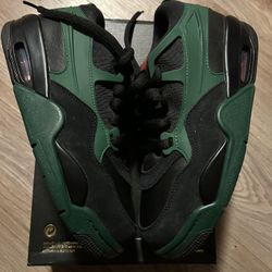 Brand New Jordan 4 RM 4.5Y/6W