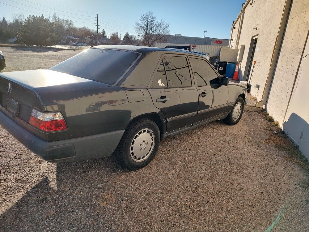 1986 Mercedes-Benz 300