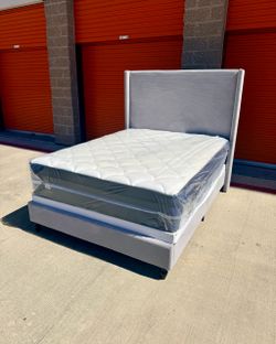 Queen Size Platform Bed  w/ 13” Hybrid Mattress