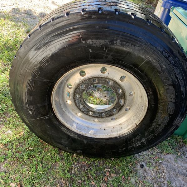 Dump Truck Front Rims 22.5 for Sale in Miami, FL OfferUp