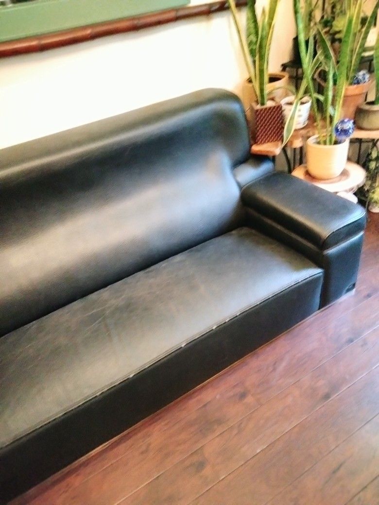 Free Black Sofa it Needs To Go Tonight