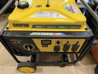 Champion 7850/6250-Watt Recoil Start Gasoline and Propane Generator