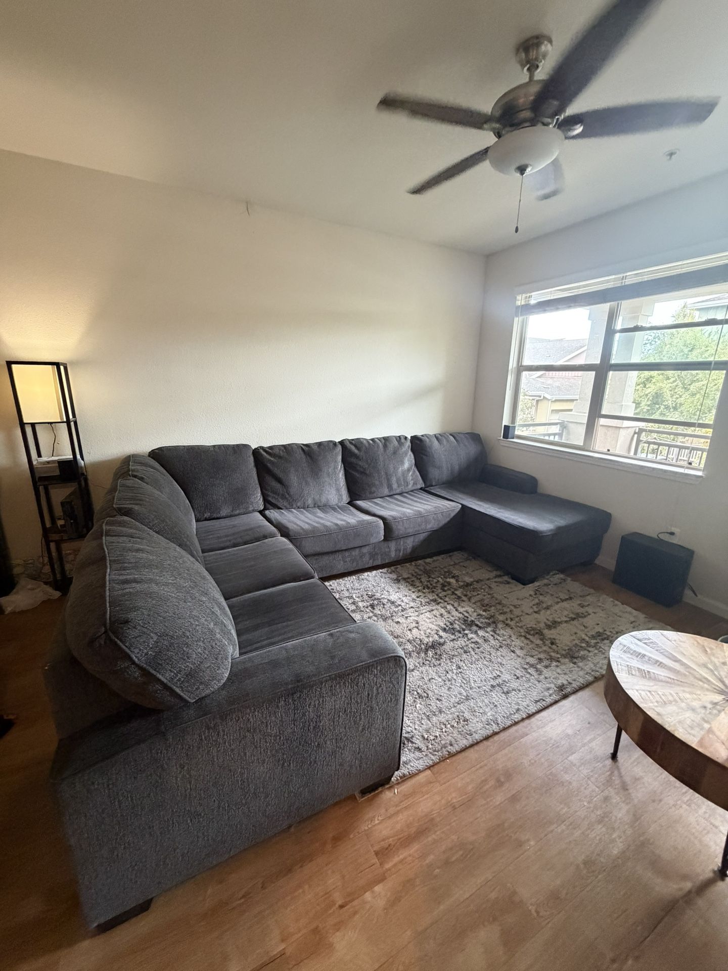 Large Sectional With Chaise