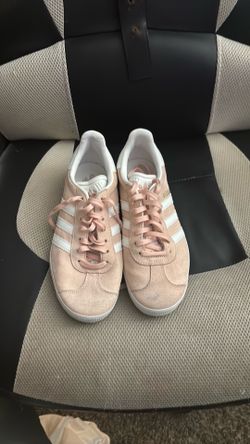 adidas Gazelle Women’s Sneakers Pink/White Suede Low Top Lace-Up Logo Rubber