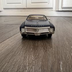 Diecast 1/24 Scale Anson  1966 Buick Riviera 