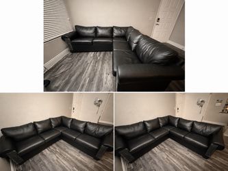 Black Faux Leather Sectional Sofa/ couch