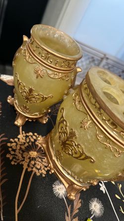 Two piece bathroom set vintage look