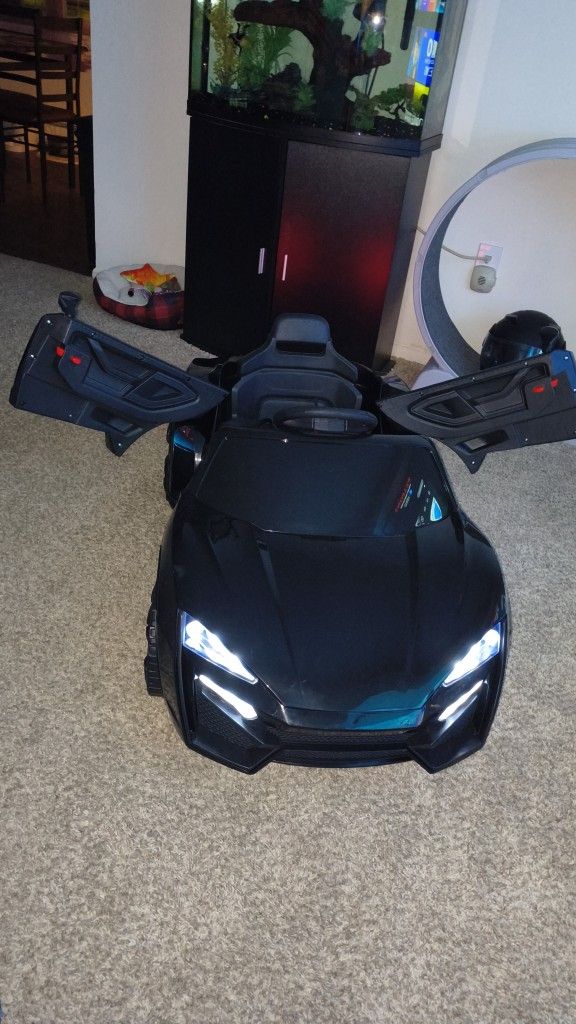 Battery Sports Car 3 To 8 Years Old Ride In & Remote Control With Radio Mp3 Player Boys & Girls Electric