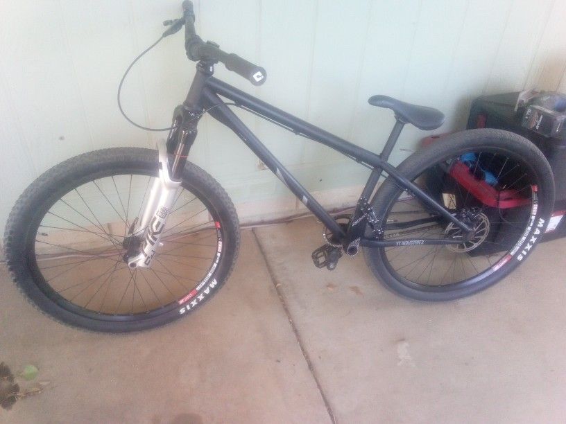 YT 26-in Jumper Bike Like New
