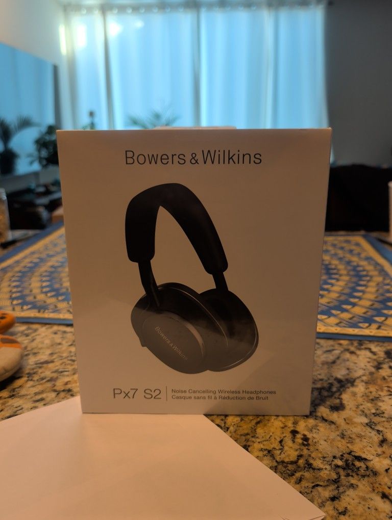 Bowers & Wilkins Px7 S2 Noise

Canceling Headphones