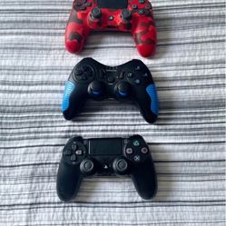 “PS4” CONTROLLERS
