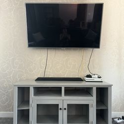 TV Stand / Console Table 