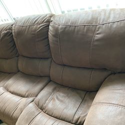 Comfy Soft Leather Couch/ Sofa