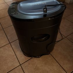 Royal 1210X Cross‑Cut Shredder