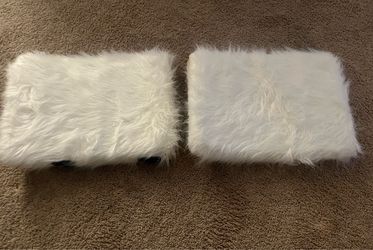 Price drop Floating cat shelves White Faux Fur Set of 2