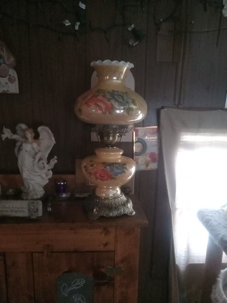 Beautiful Vintage Hurricane Lamp 