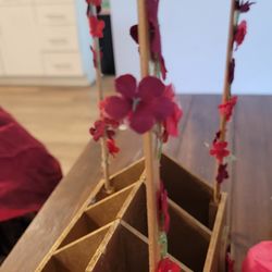 Party decorations burgundy