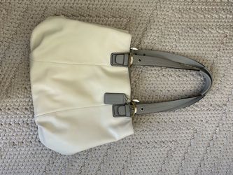 Coach leather bag READ DESCRIPTION