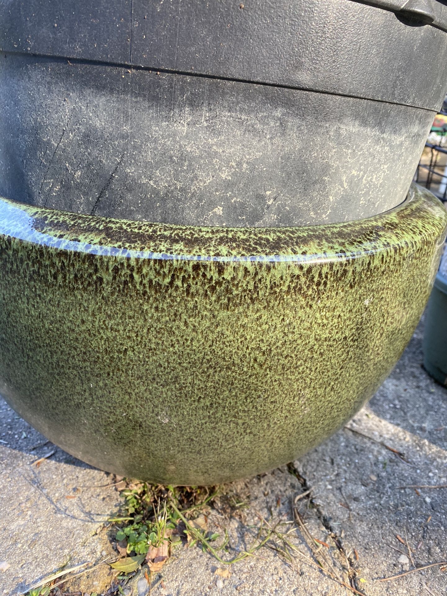 Beautiful large plant pot made out of pottery