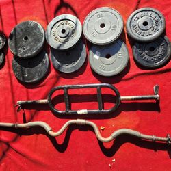 1" HOLE  EZCURL BAR  TRICEP BAR WITH. 105LBs.  
2-20s.  6-10s  2-2.5s 
11525 S HALSTED DUNKIN DONUTS/
7111.S WESTERN WALGREENS 
100$  CASH ONLY AS IS 