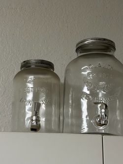 Glass dispenser