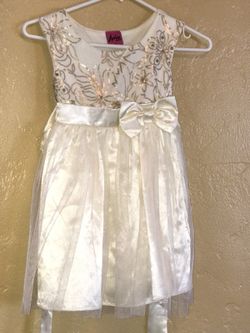 Little Girl Dress Size 4