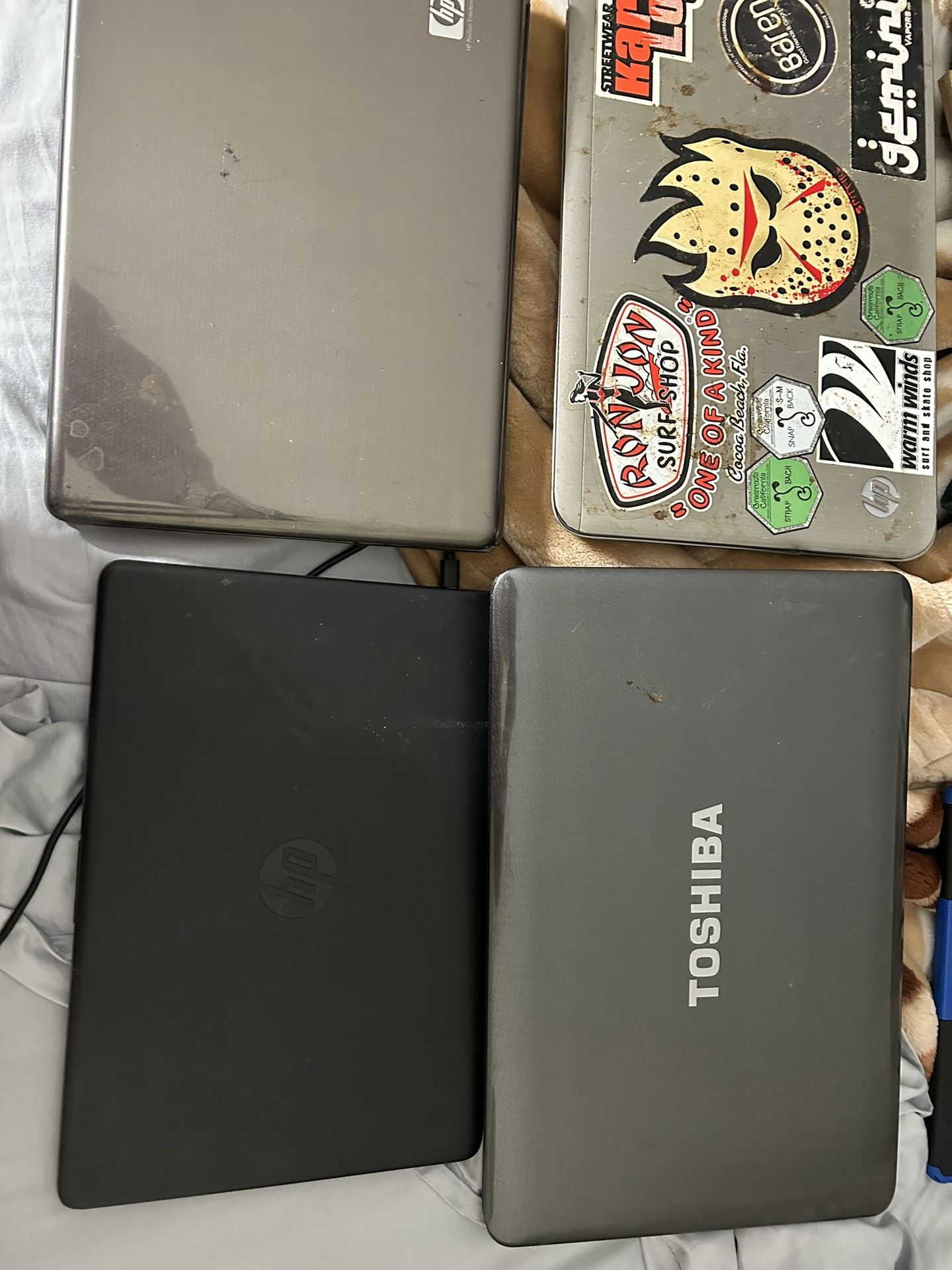 Selling Lot Of 4 For Laptops How Toshiba