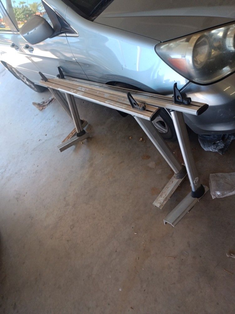 Adjustable Ladder Rack