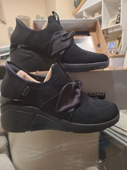 Skechers Mark Nason 6.5 enzie women's wedge bow shoe black