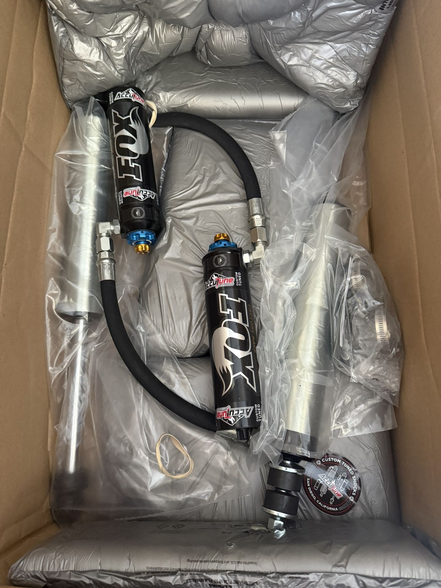 Fox Factory Series 2.5 Suspension with DSC Adjusters tuned by Accutune