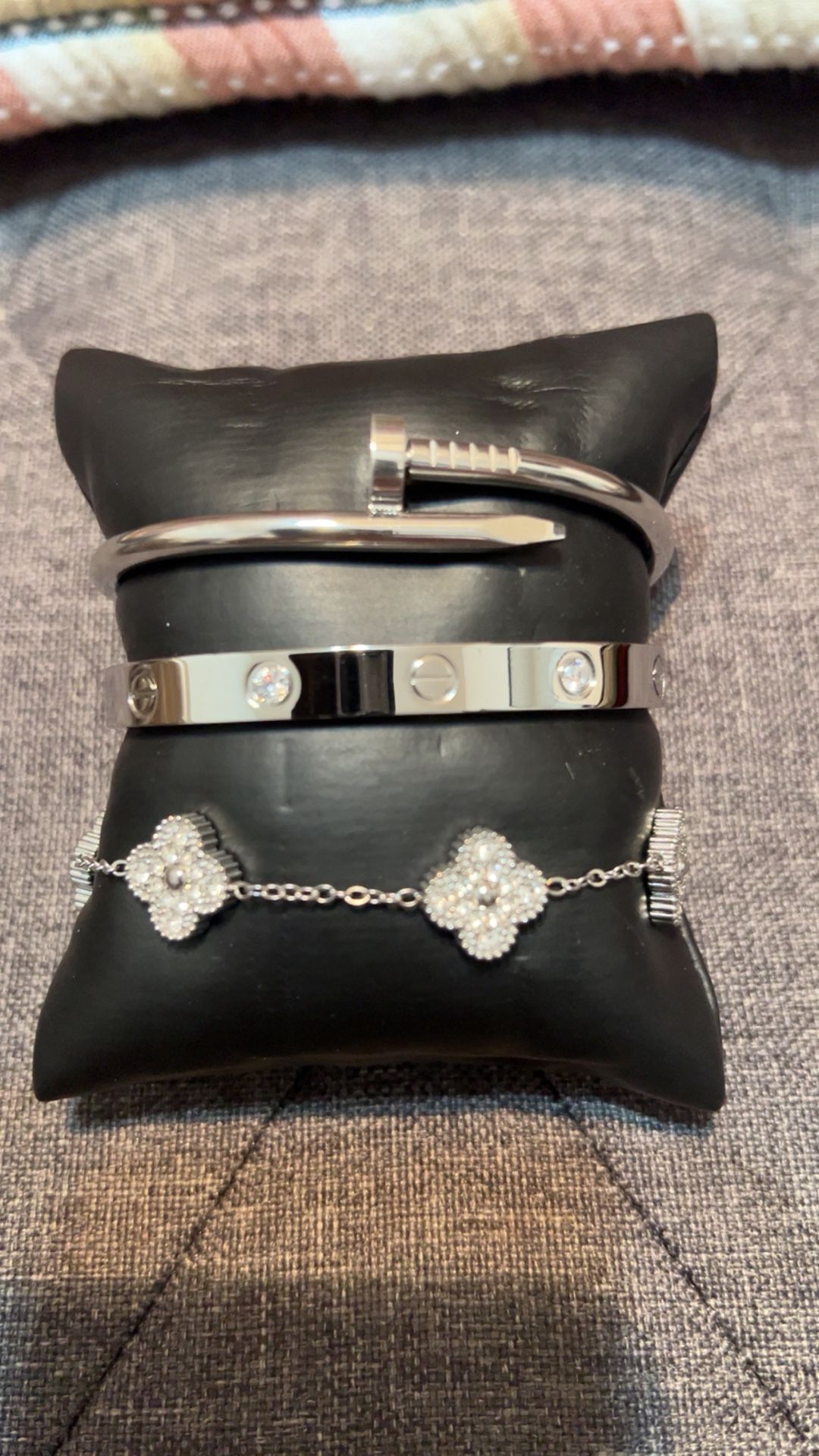 Love Bangle Set