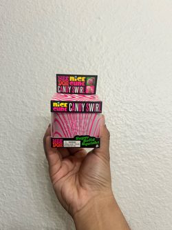 NeeDoh Candy Swirl 🩷🤍