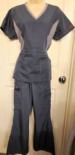 Reina Gray Utility Scrub Set