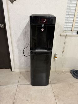 Primo bottom loading water dispenser