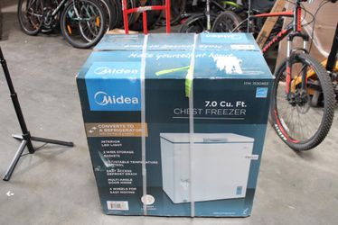 Midea 7-cu ft Garage Ready Chest Freezer Convertible to Refrigerator