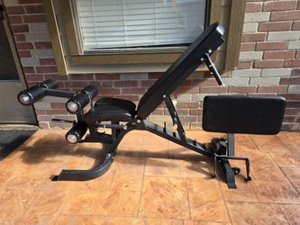 ​Adjustable Weight Bench / Banco de Pesas Ajustable con Extensión de Piernas