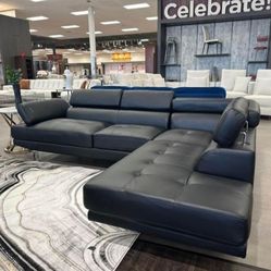 ANTARES BLACK MODERN SECTIONAL